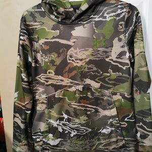Boys Under Armour hoodie.